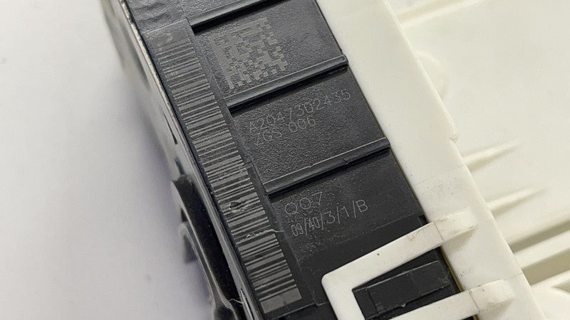 2047302435 / A2047302435 / A 204 730 24 35 2435 10-13 MERCEDES BENZ W212 E CLASS RIGHT REAR DOOR LATCH LOCK ACTUATOR OEM