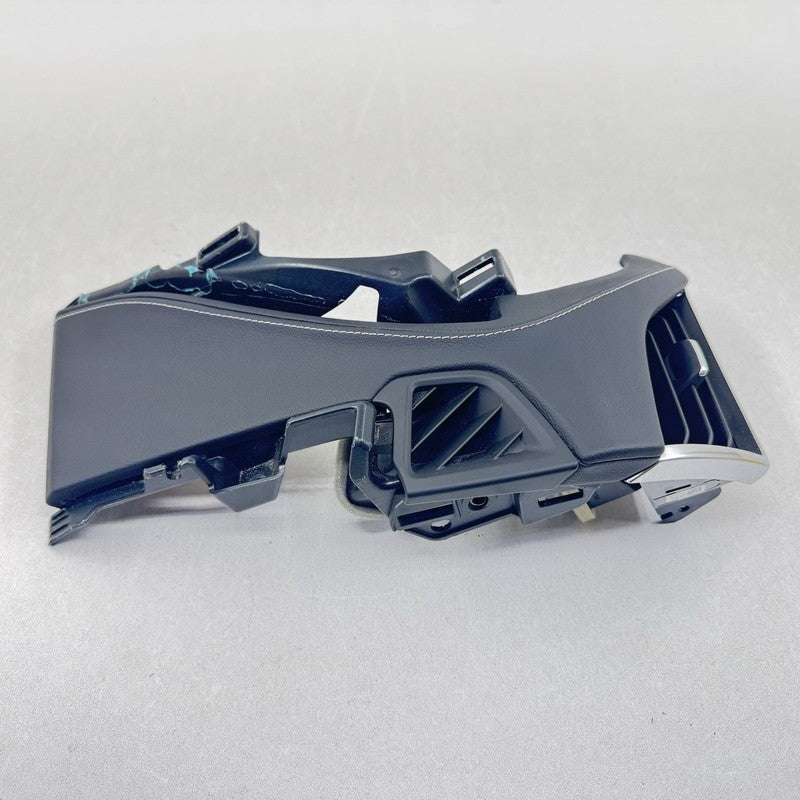 8485 3511 / 84853511 22-24 CADILLAC CT5 V BLACKWING LEFT DASH AC AIR VENT GRILLE WITH COVER TRIM OEM