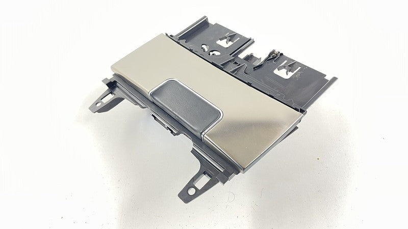 2126805450 / A2126805450 / A 212 680 54 50 5450 10-13 MERCEDES W212 E CLASS FRONT CENTER ASHTRAY ASH TRAY TRIM 212680545