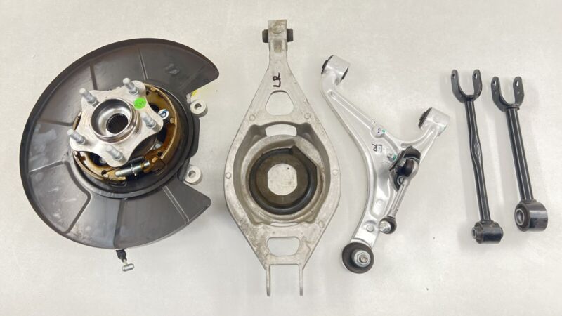 Does Not Apply 24-25 NISSAN Z NISMO LEFT REAR SPINDLE KNUCKLE HUB BEARING W/ CONTROL ARMS OEM