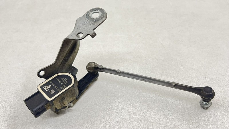 997.631.121.00 / 997 631 121 00 / 99763112100 05-12 PORSCHE BOXSTER 987 LEFT REAR HEADLIGHT HEIGHT SUSPENSION LEVEL SENS