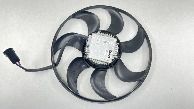 1038601909 24-25 FORD MUSTANG GT DARK HORSE FRONT RADIATOR COOLING FAN OEM