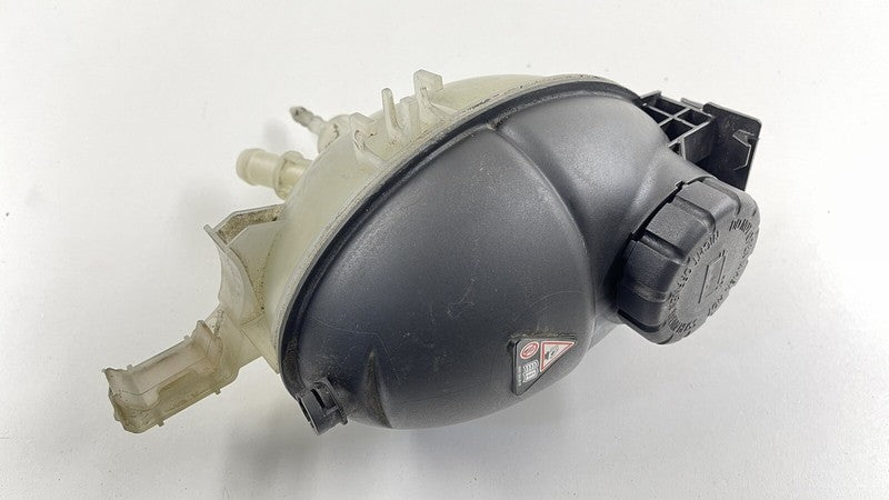 2045000549 / A2045000549 / A 204 500 05 49 0549 08-14 MERCEDES W204 C CLASS RADIATOR COOLANT OVERFLOW TANK RESERVOIR BOT