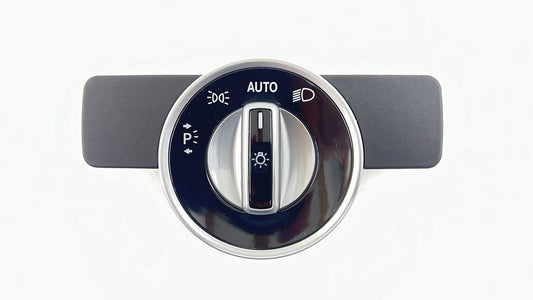 A 212 905 11 51 1151 / A2129051151 / 2129051151 12-18 MERCEDES BENZ CLS550 W218 HEADLIGHT HEAD LIGHT LAMP CONTROL SWITCH