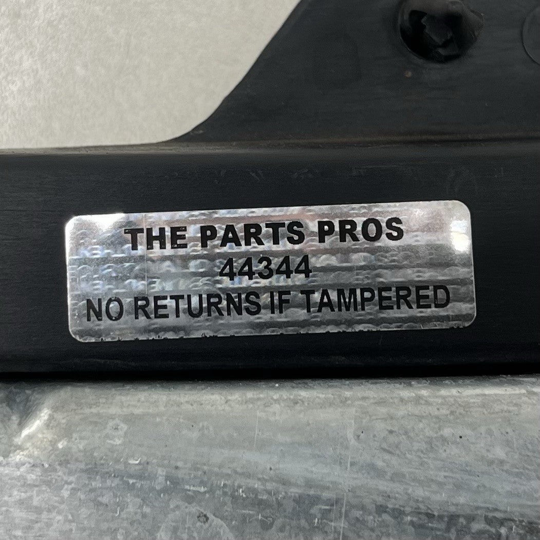 10256973 01-04 CORVETTE C5 Z06 FRONT UPPER FASCIA RETAINER SUPPORT BRACKET 10256973 OEM