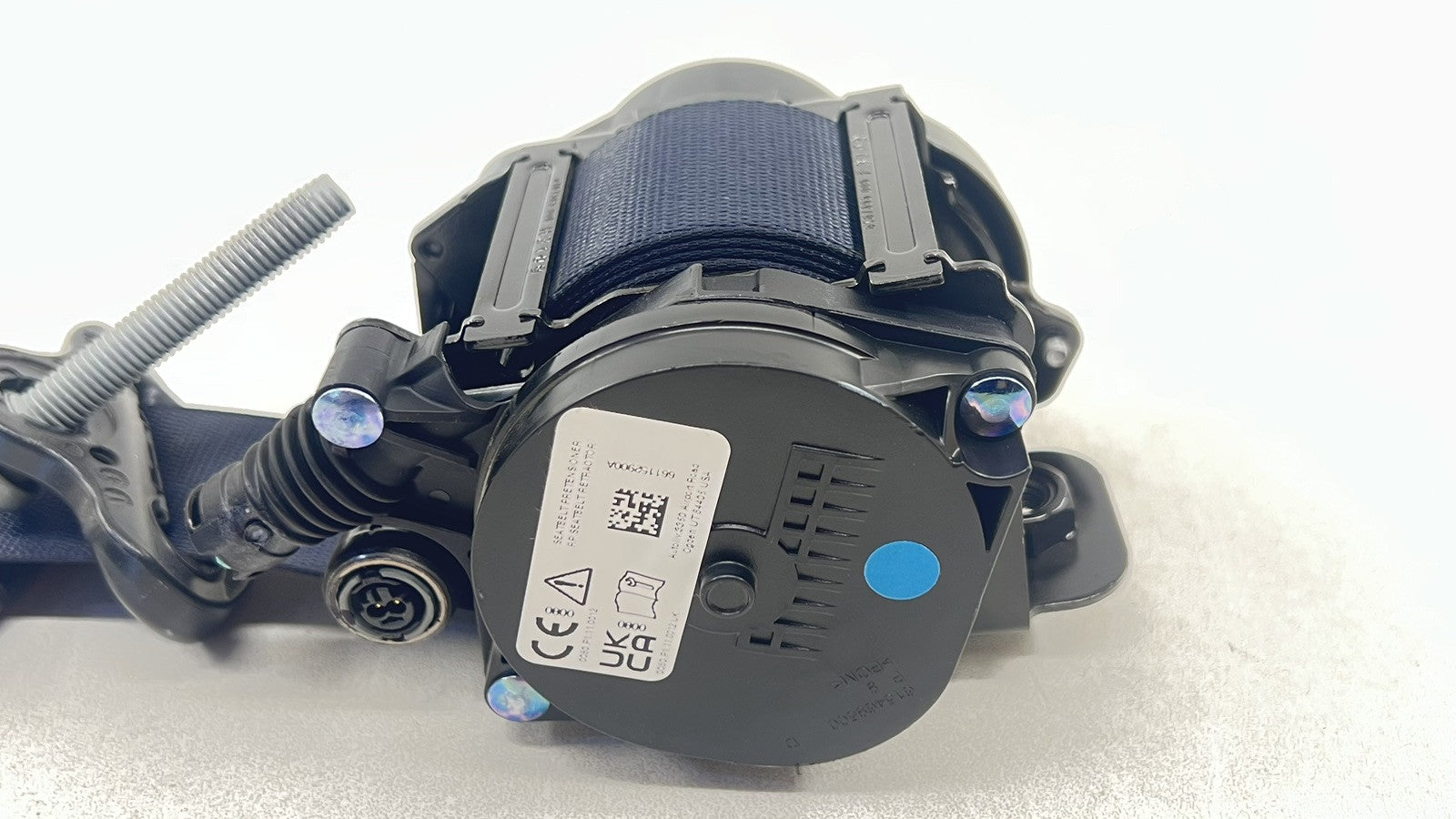 661153300A 24-25 FORD MUSTANG DARK HORSE RIGHT FRONT SEATBELT SEAT BELT RETRACTOR OEM