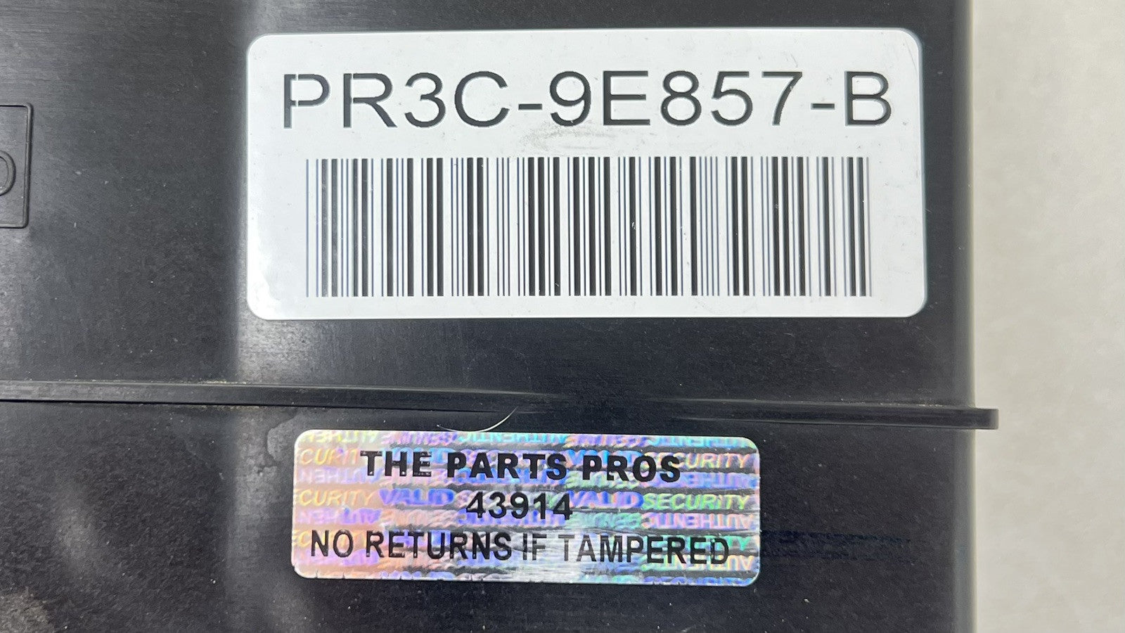 PR3C-9E857-B / PR3C 9E857 B / PR3C9E857B 24-25 FORD MUSTANG GT GAS FUEL EVAP VAPOR CHARCOAL EMISSION CANISTER OEM