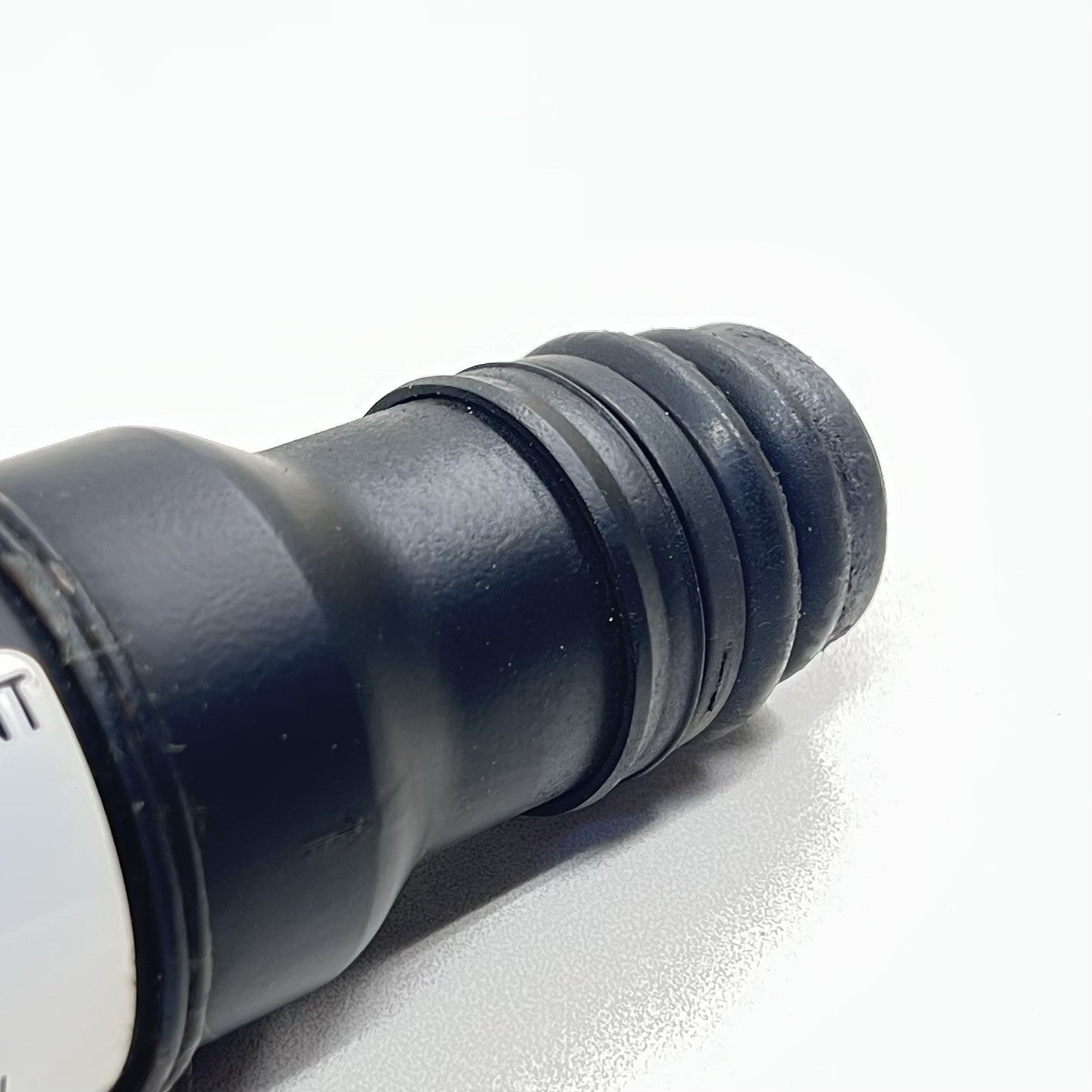 20931145 / 2093 1145 12-15 CHEVROLET CAMARO ZL1 MANUAL DRIVESHAFT DRIVE SHAFT PROPELLER 20931145 OEM