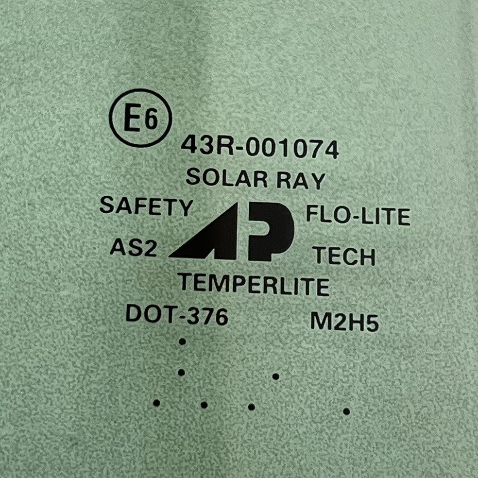 43R-001074 / 43R 001074 / 43R001074 97-04 CHEVROLET CORVETTE C5 DRIVER LEFT DOOR GLASS WINDOW 43R-001074 OEM