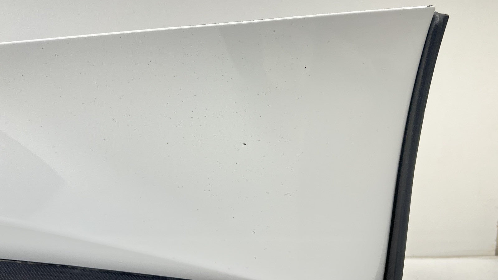 PR3B-C10155-AA / PR3B C10155 AA / PR3BC10155AA 24-25 FORD MUSTANG GT DARK HORSE LEFT SIDE SKIRT ROCKER PANEL COVER TRIM 