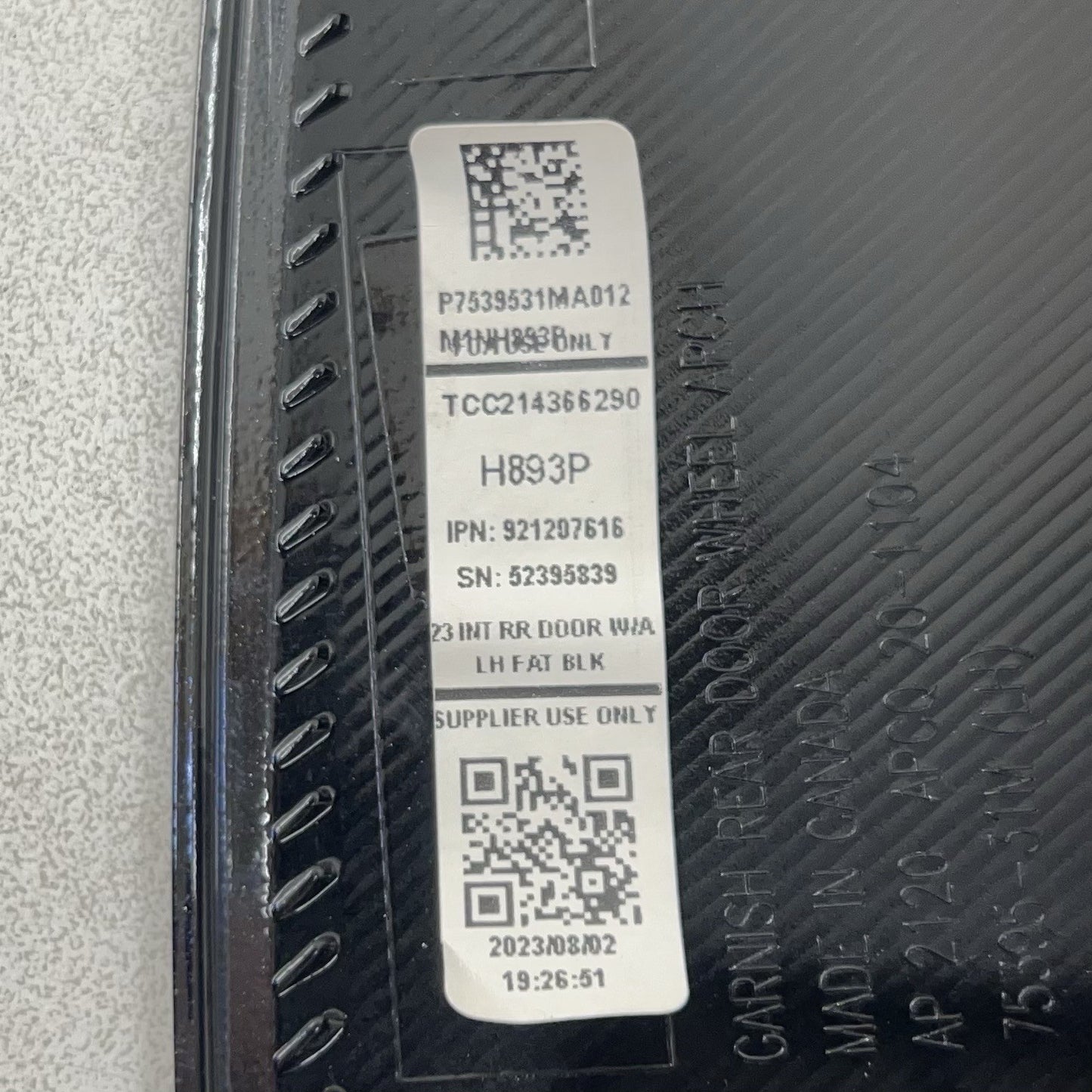 75395-31M-A012 / 75395 31M A012 / 7539531MA012 24-25 ACURA INTEGRA TYPE S LEFT REAR DOOR FLARE GARNISH BEZEL PANEL TRIM 