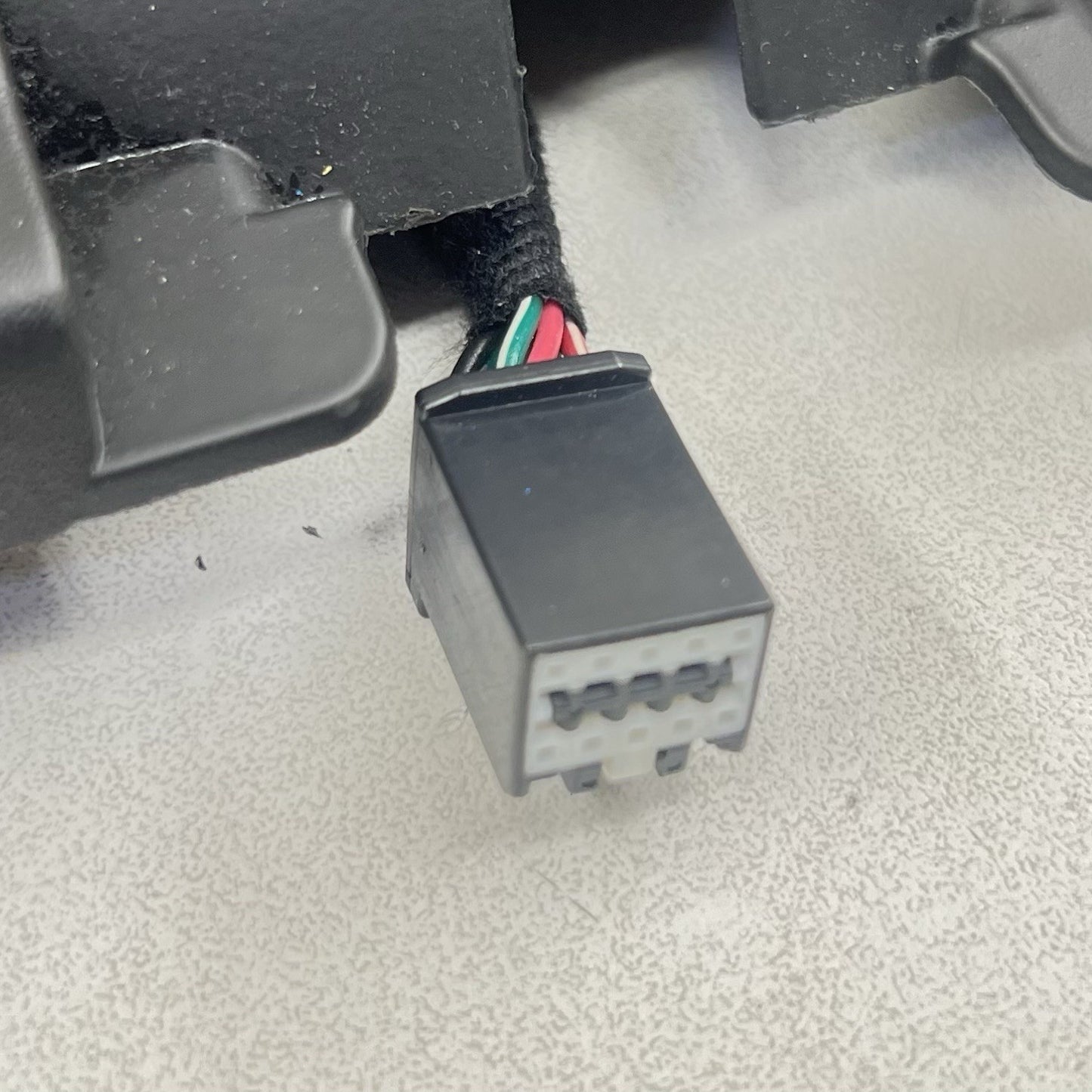 0487575 11-15 CHEVROLET CAMARO CONVERTIBLE OVERHEAD DOME LIGHT W/ SUN VISOR PAIR OEM