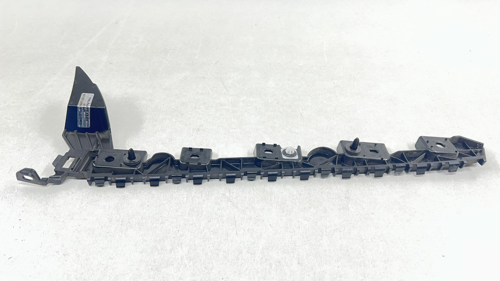 PR3B-17F767-AB / PR3B 17F767 AB / PR3B17F767AB 24-25 FORD MUSTANG GT LEFT REAR BUMPER BRACKET SUPPORT MOUNT PR3B-17F767-