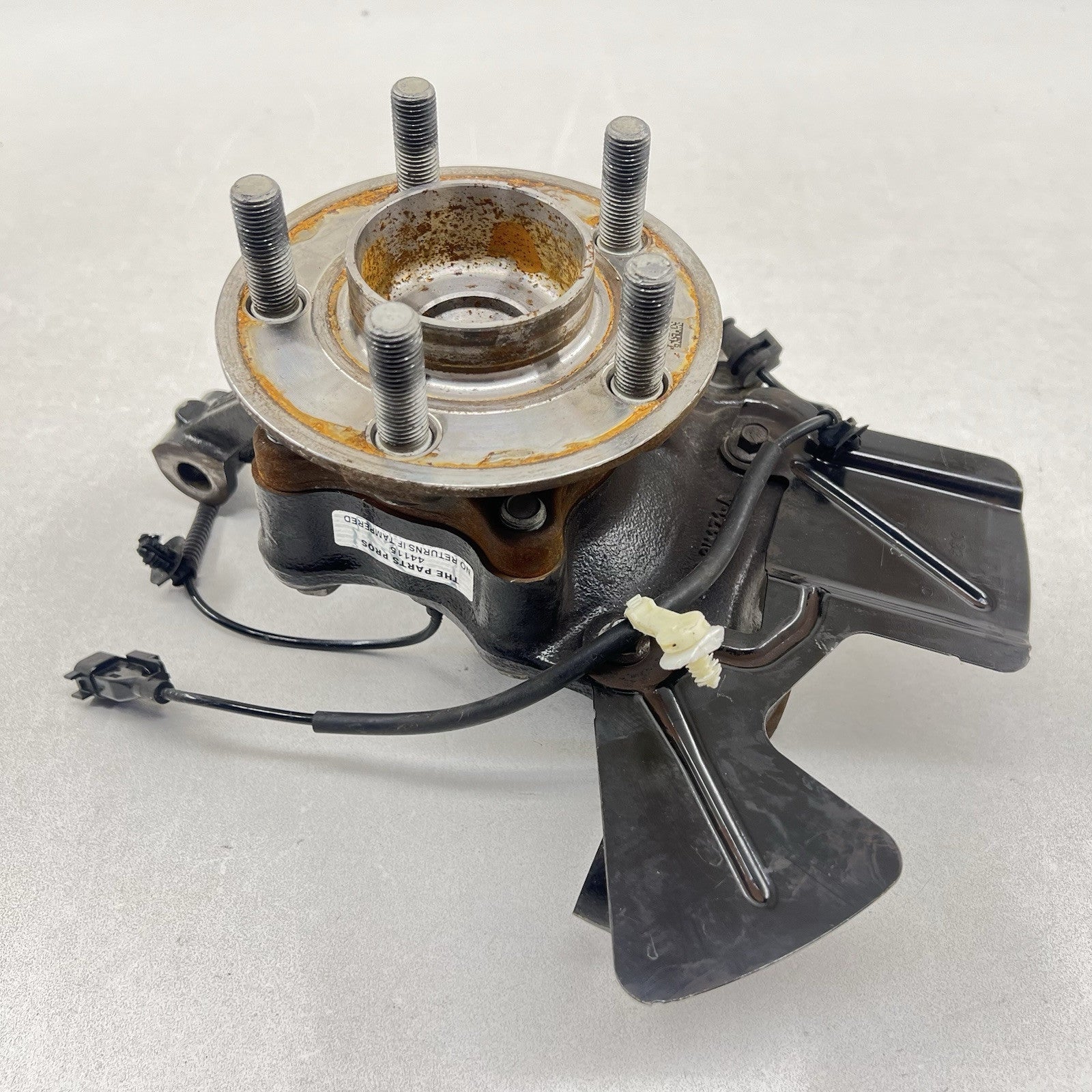 R3C-3K171-A / R3C 3K171 A / R3C3K171A 24-25 FORD MUSTANG PERFORMANCE PACK LEFT FRONT SPINDLE KNUCKLE HUB BEARING OEM