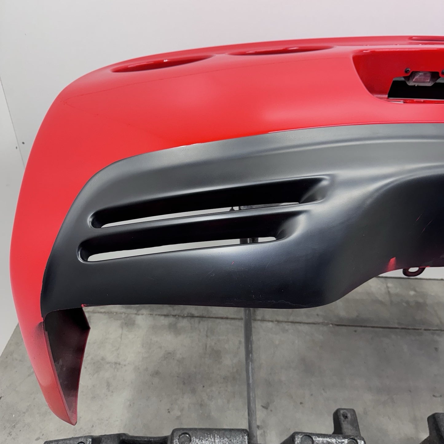 97-04 CHEVROLET CORVETTE C5 REAR BUMPER COVER FASCIA WITH FOAM ABSORBER OEM