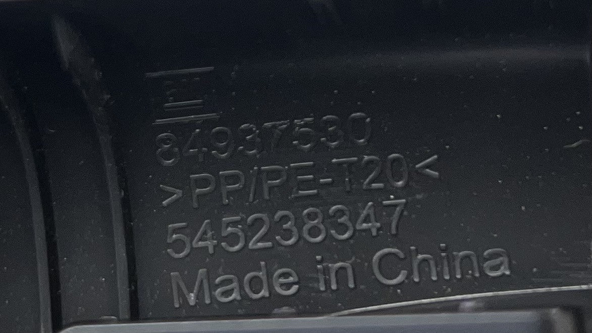 84937530 22-25 CADILLAC CT5 V BLACKWING REAR CENTER CONSOLE AIR VENT GRILLE COVER OEM