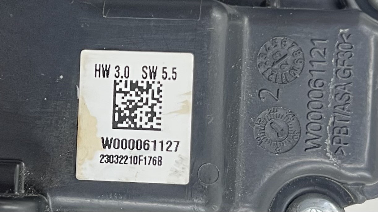 W000048326 24-25 FORD MUSTANG GT FRONT WINDSHIELD WIPER MOTOR OEM