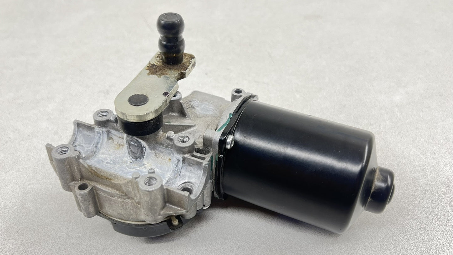 W000048326 24-25 FORD MUSTANG GT FRONT WINDSHIELD WIPER MOTOR OEM