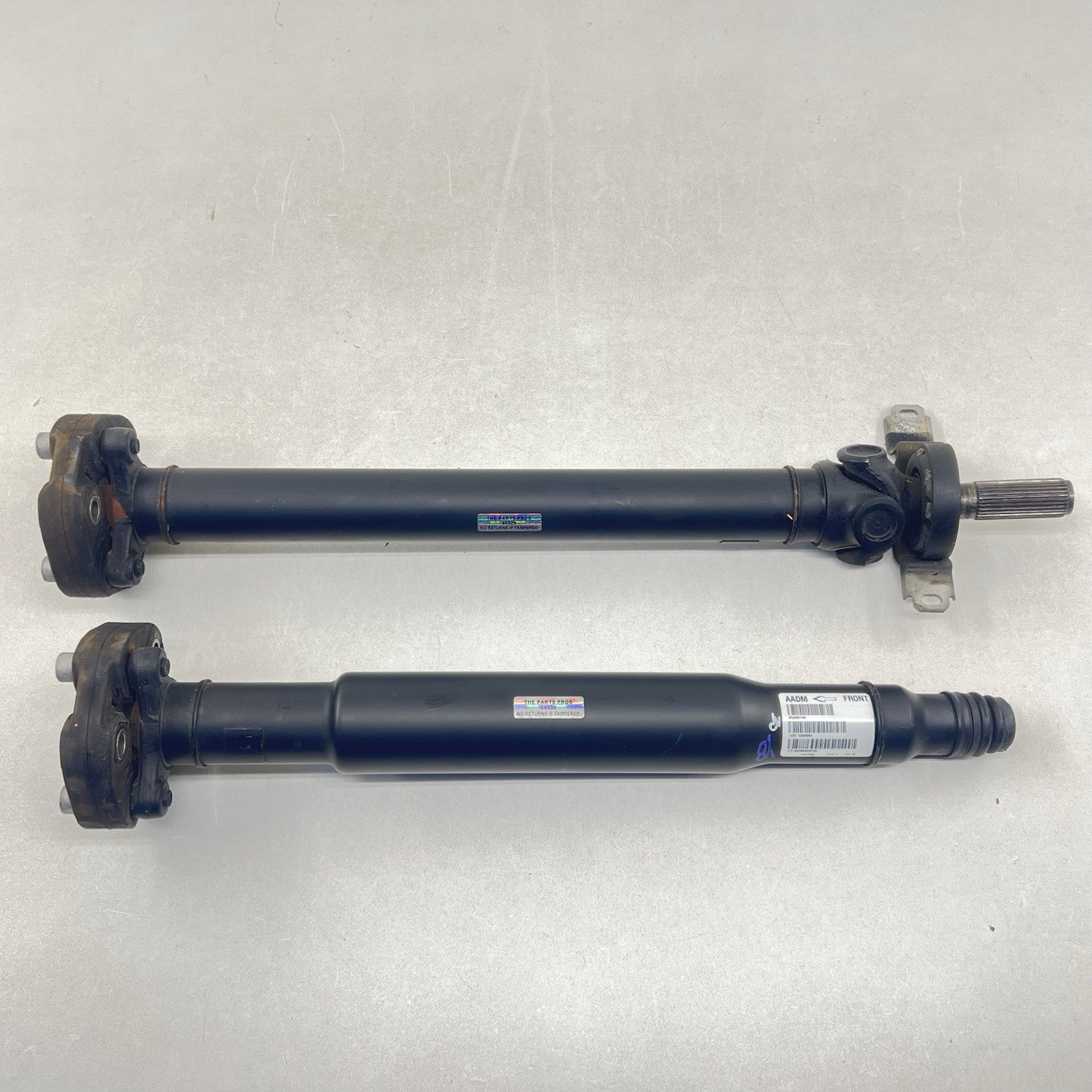 20931145 / 2093 1145 12-15 CHEVROLET CAMARO ZL1 MANUAL DRIVESHAFT DRIVE SHAFT PROPELLER 20931145 OEM