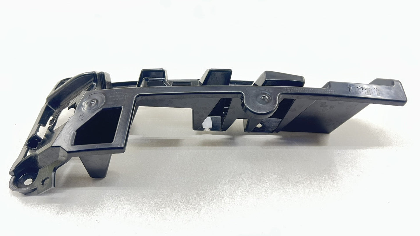 PR3B-17D961-A / PR3B 17D961 A / PR3B17D961A 24-25 FORD MUSTANG GT LEFT REAR BUMPER BRACKET SUPPORT MOUNT PR3B-17D961-A O