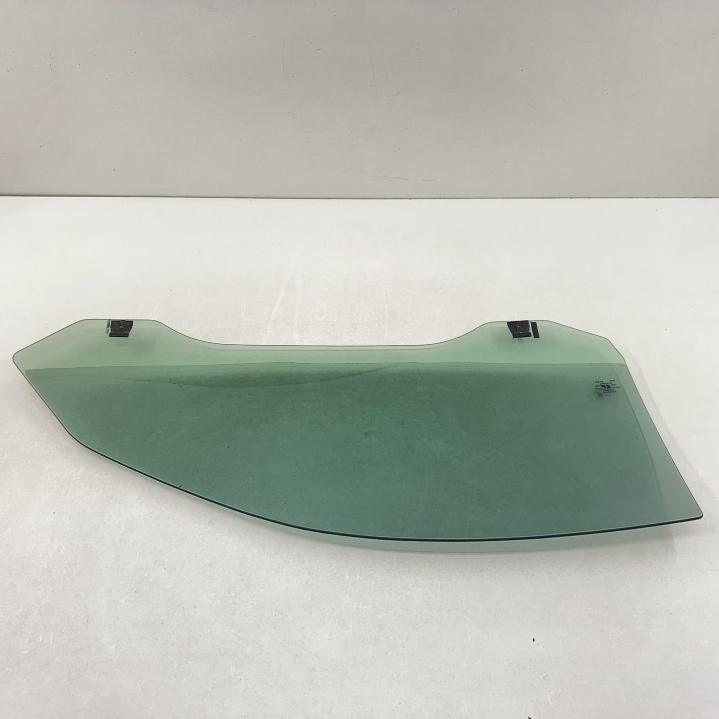 43R-001074 / 43R 001074 / 43R001074 97-04 CHEVROLET CORVETTE C5 DRIVER LEFT DOOR GLASS WINDOW 43R-001074 OEM