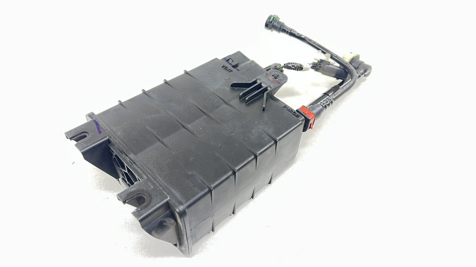 PR3C-9E857-B / PR3C 9E857 B / PR3C9E857B 24-25 FORD MUSTANG GT GAS FUEL EVAP VAPOR CHARCOAL EMISSION CANISTER OEM