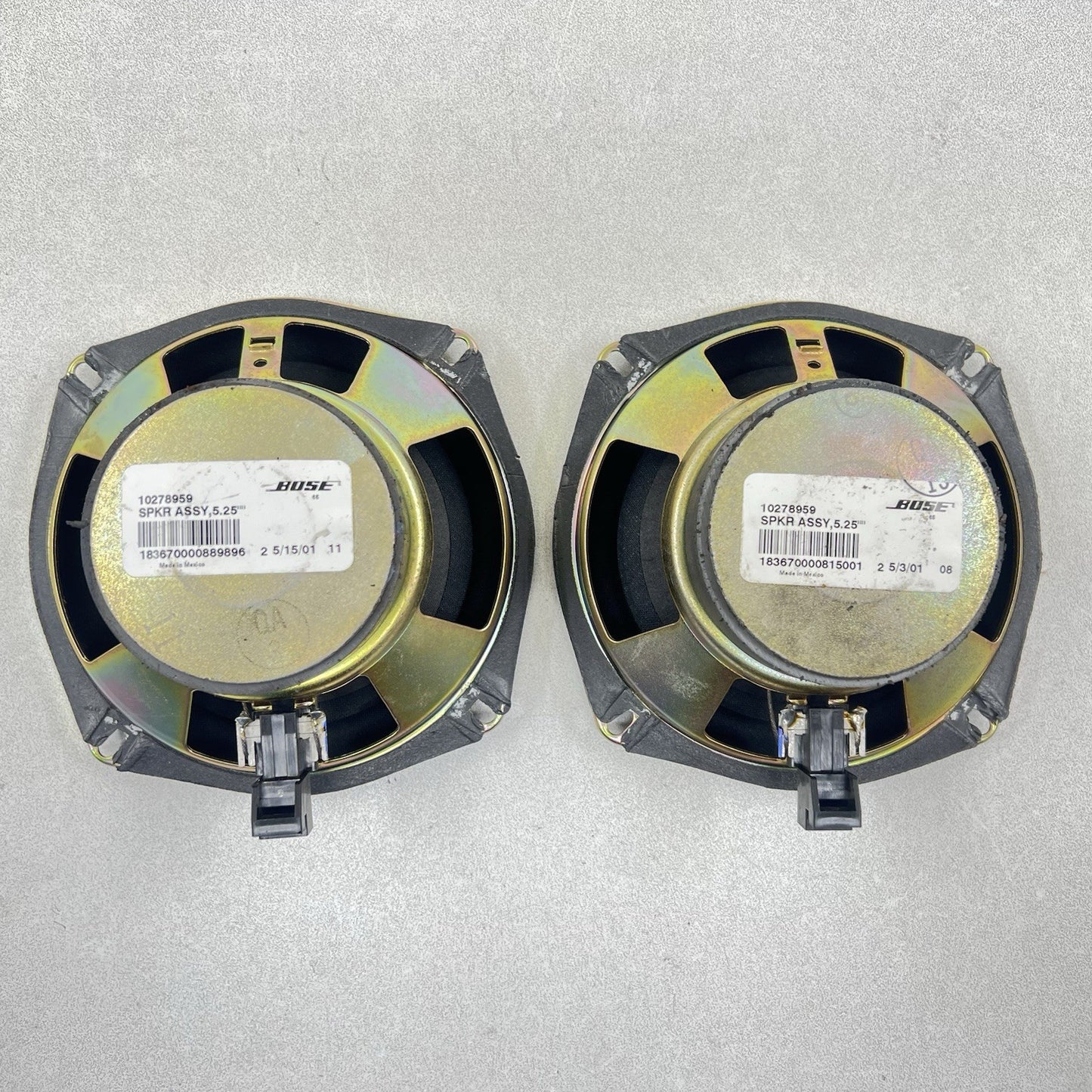 10278959 97-04 CHEVROLET CORVETTE C5 LEFT AND RIGHT DOOR SPEAKER PAIR W/ REAR SPEAKER OEM