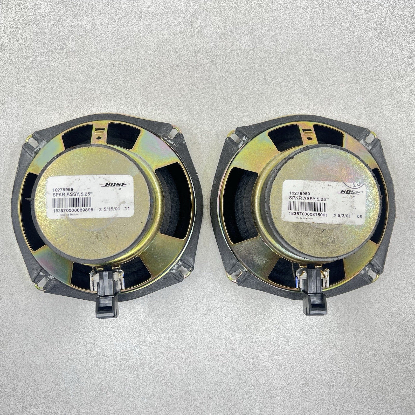 10278959 97-04 CHEVROLET CORVETTE C5 LEFT AND RIGHT DOOR SPEAKER PAIR W/ REAR SPEAKER OEM
