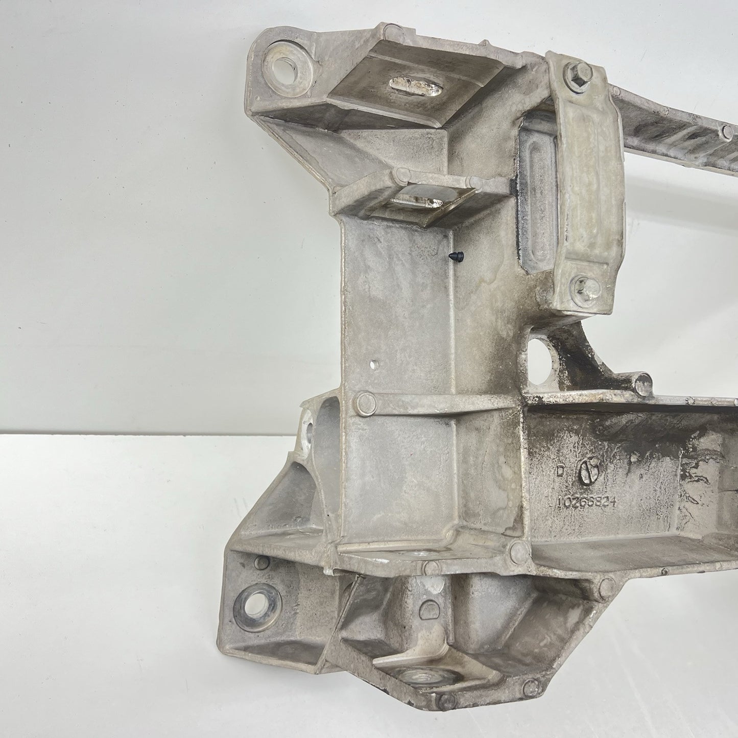 10266824 01-04 CHEVROLET CORVETTE C5 Z06 REAR SUBFRAME CROSSMEMBER CRADLE 10266824 OEM