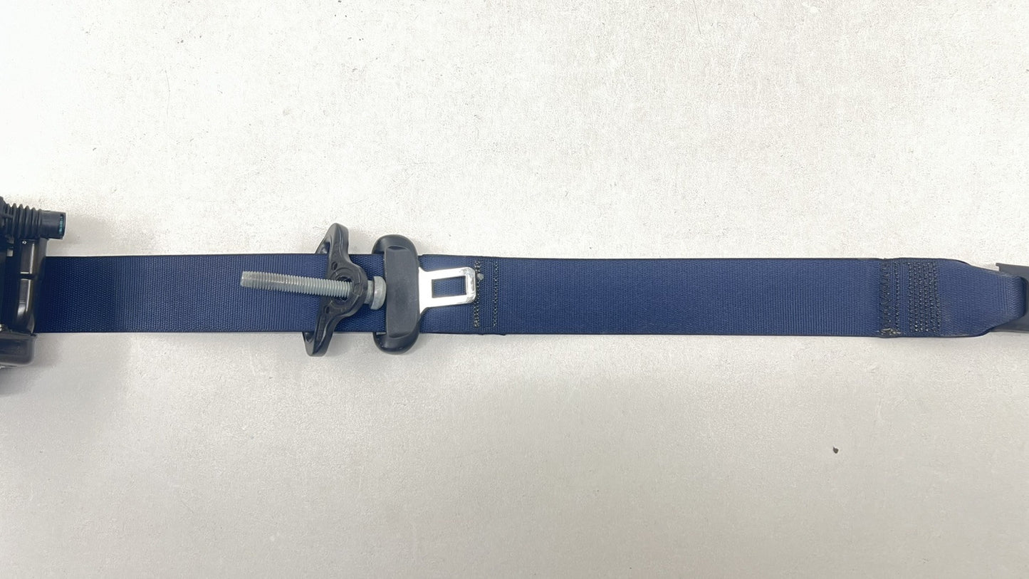 661153300A 24-25 FORD MUSTANG DARK HORSE RIGHT FRONT SEATBELT SEAT BELT RETRACTOR OEM