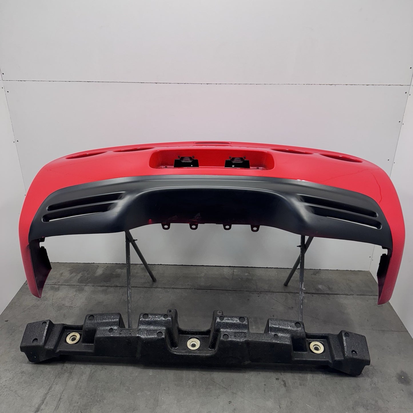 97-04 CHEVROLET CORVETTE C5 REAR BUMPER COVER FASCIA WITH FOAM ABSORBER OEM