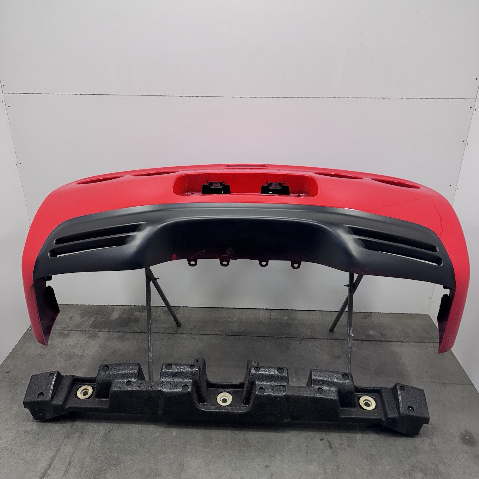 97-04 CHEVROLET CORVETTE C5 REAR BUMPER COVER FASCIA WITH FOAM ABSORBER OEM