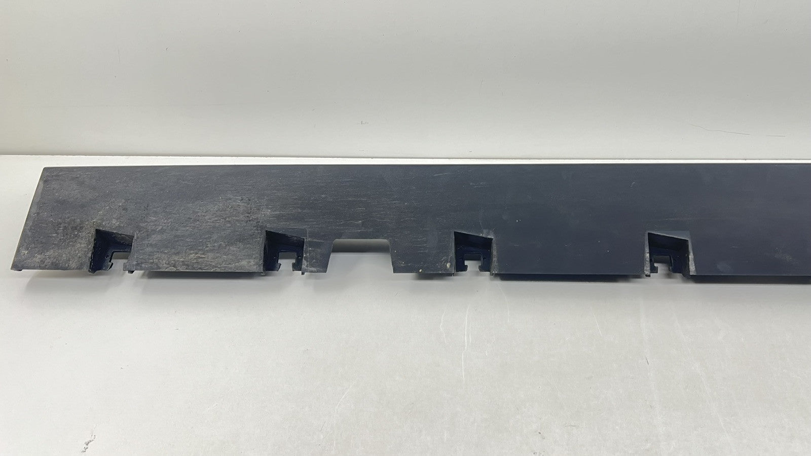 PR3B-C10155-AA / PR3B C10155 AA / PR3BC10155AA 24-25 FORD MUSTANG GT DARK HORSE LEFT SIDE SKIRT ROCKER PANEL COVER TRIM 