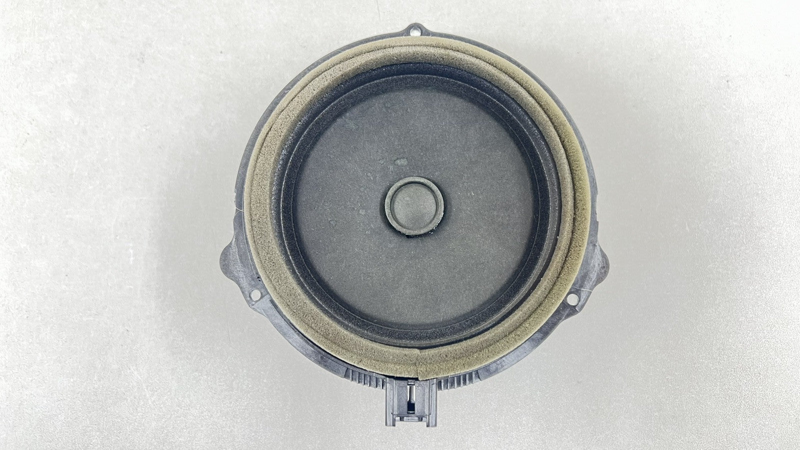 PR3T-18808-AA / PR3T 18808 AA / PR3T18808AA 24-25 FORD MUSTANG GT BANG & OLUFSEN SPEAKER AUDIO SOUND PR3T-18808-AA OEM