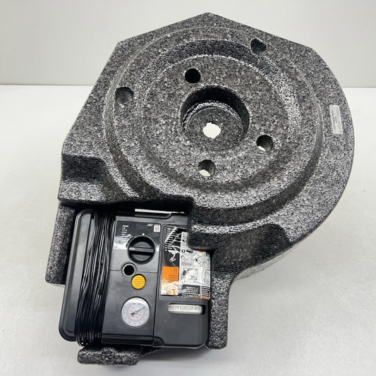 92230763 10-15 CHEVROLET CAMARO SS REAR TRUNK STORAGE FOAM WITH TIRE PUMP 92230763 OEM