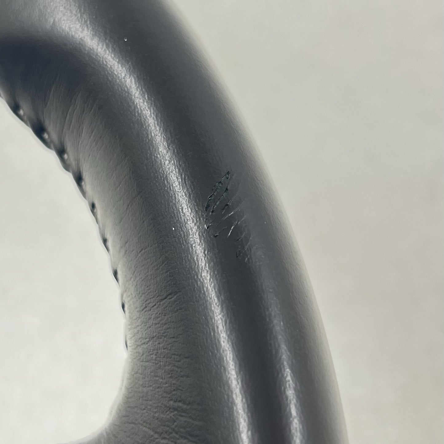 92236322 10-11 CHEVROLET CAMARO SS DRIVER STEERING WHEEL LEATHER 92236322 OEM