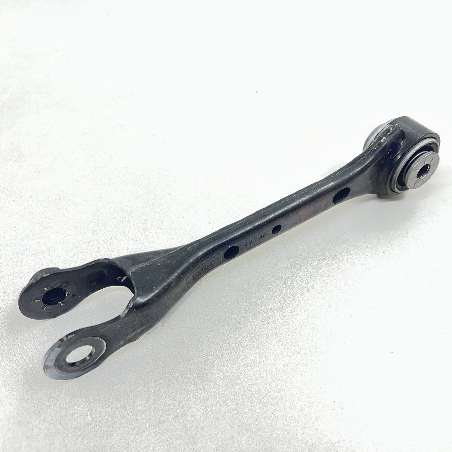 PR3C-5K552-FB / PR3C 5K552 FB / PR3C5K552FB 24-25 FORD MUSTANG GT DRIVER LEFT REAR CONTROL ARM PARTIAL SET OEM