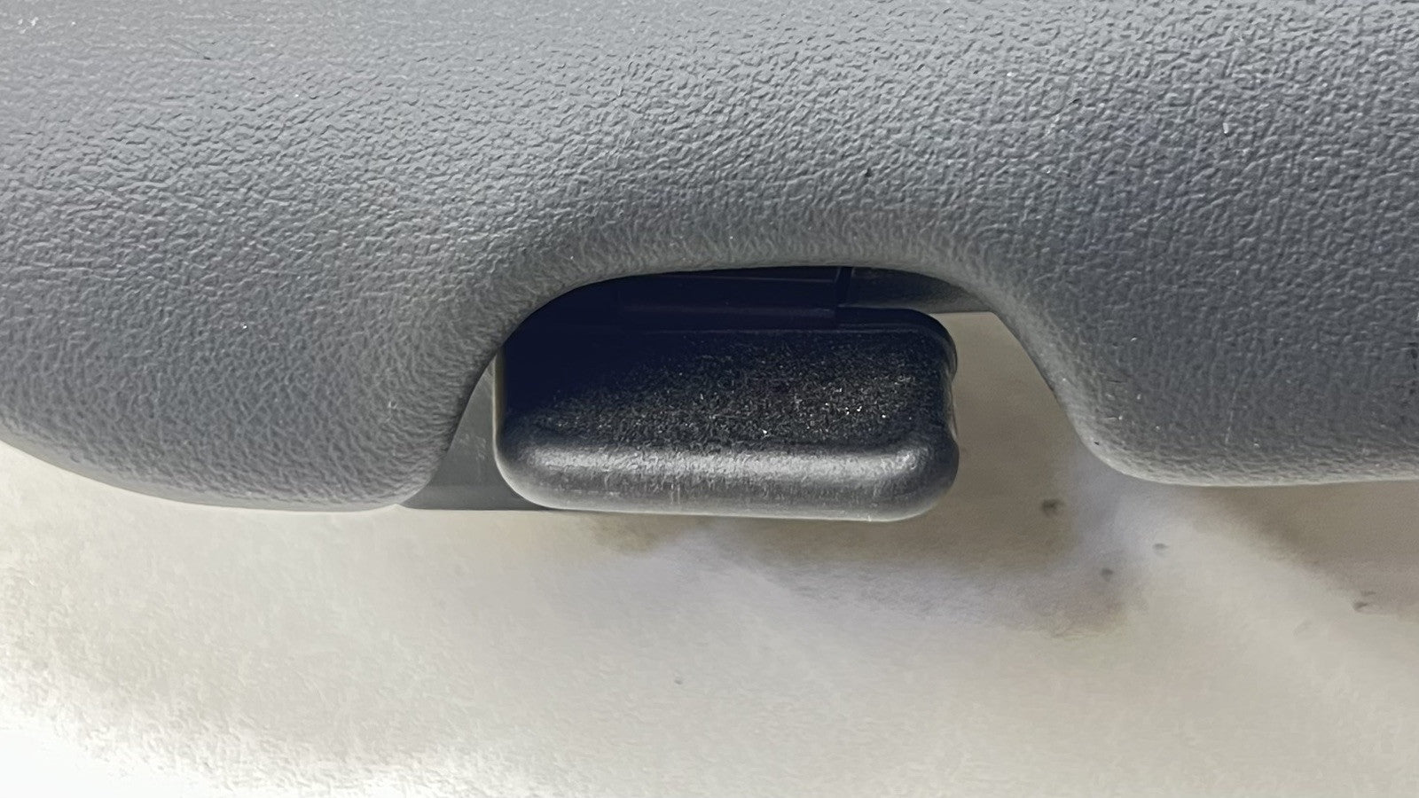  24-25 FORD MUSTANG DARK HORSE CENTER CONSOLE ARMREST ARM REST COVER LID OEM