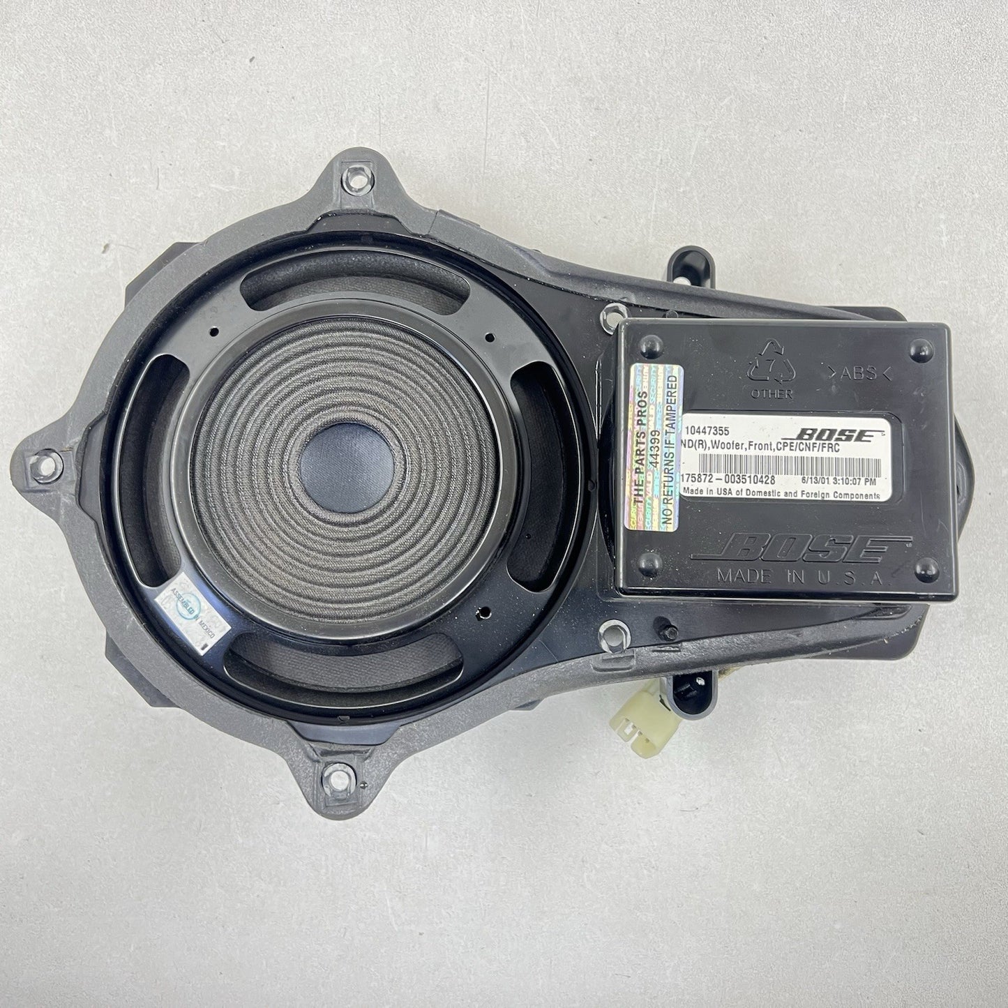 10278959 97-04 CHEVROLET CORVETTE C5 LEFT AND RIGHT DOOR SPEAKER PAIR W/ REAR SPEAKER OEM