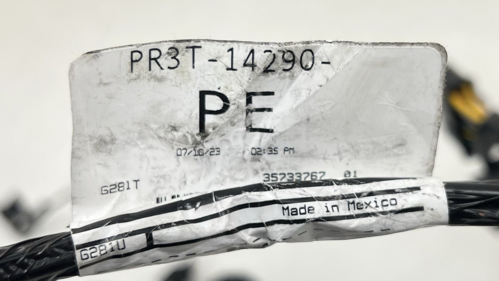 PR3T-14290 / PR3T 14290 / PR3T14290 2024 FORD MUSTANG GT ENGINE BAY WIRE HARNESS CABLE W/ FUSE BOX PR3T-14290-PE OEM
