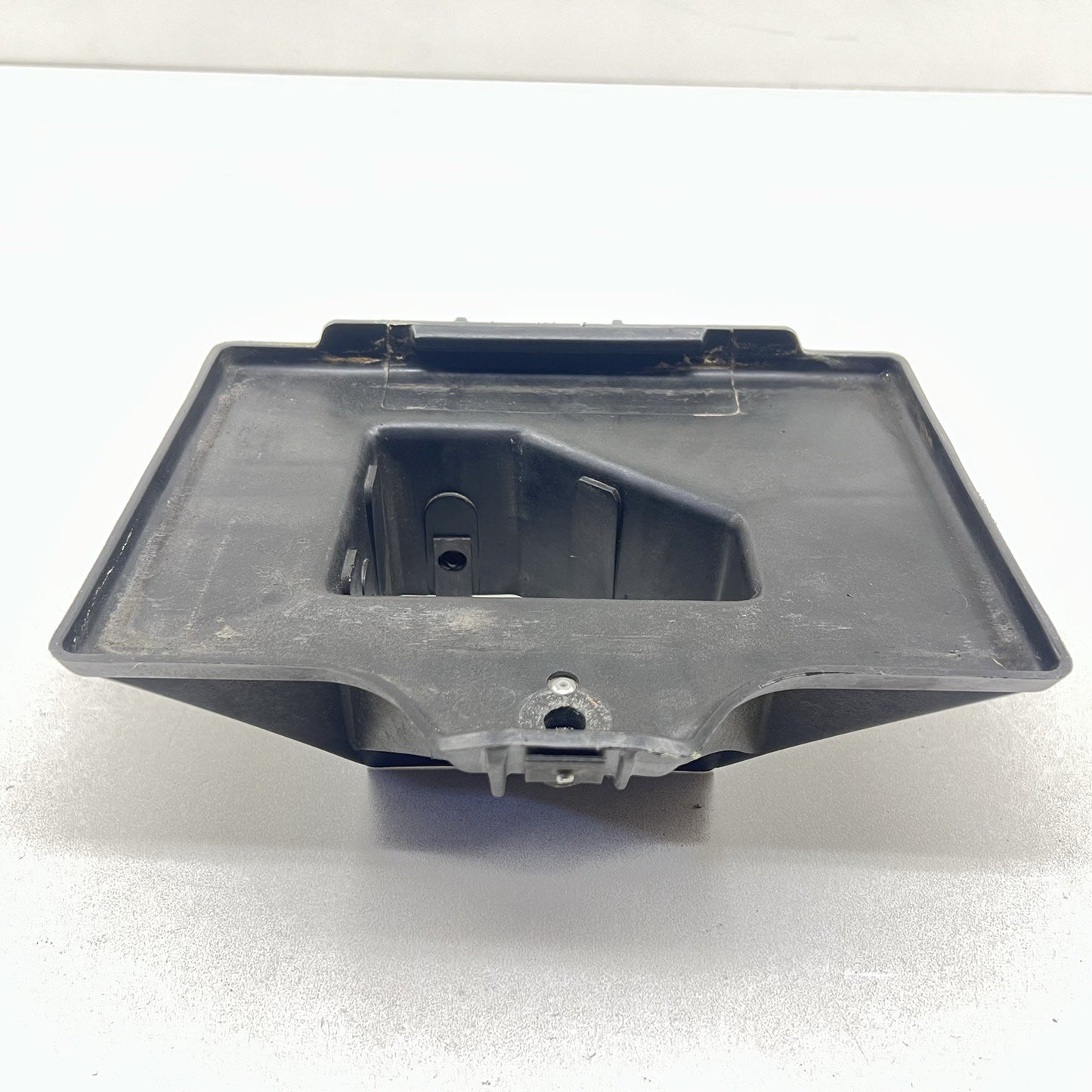 10268430 97-04 CHEVROLET CORVETTE C5 BATTERY TRAY BRACKET SUPPORT MOUNT 10268430 OEM