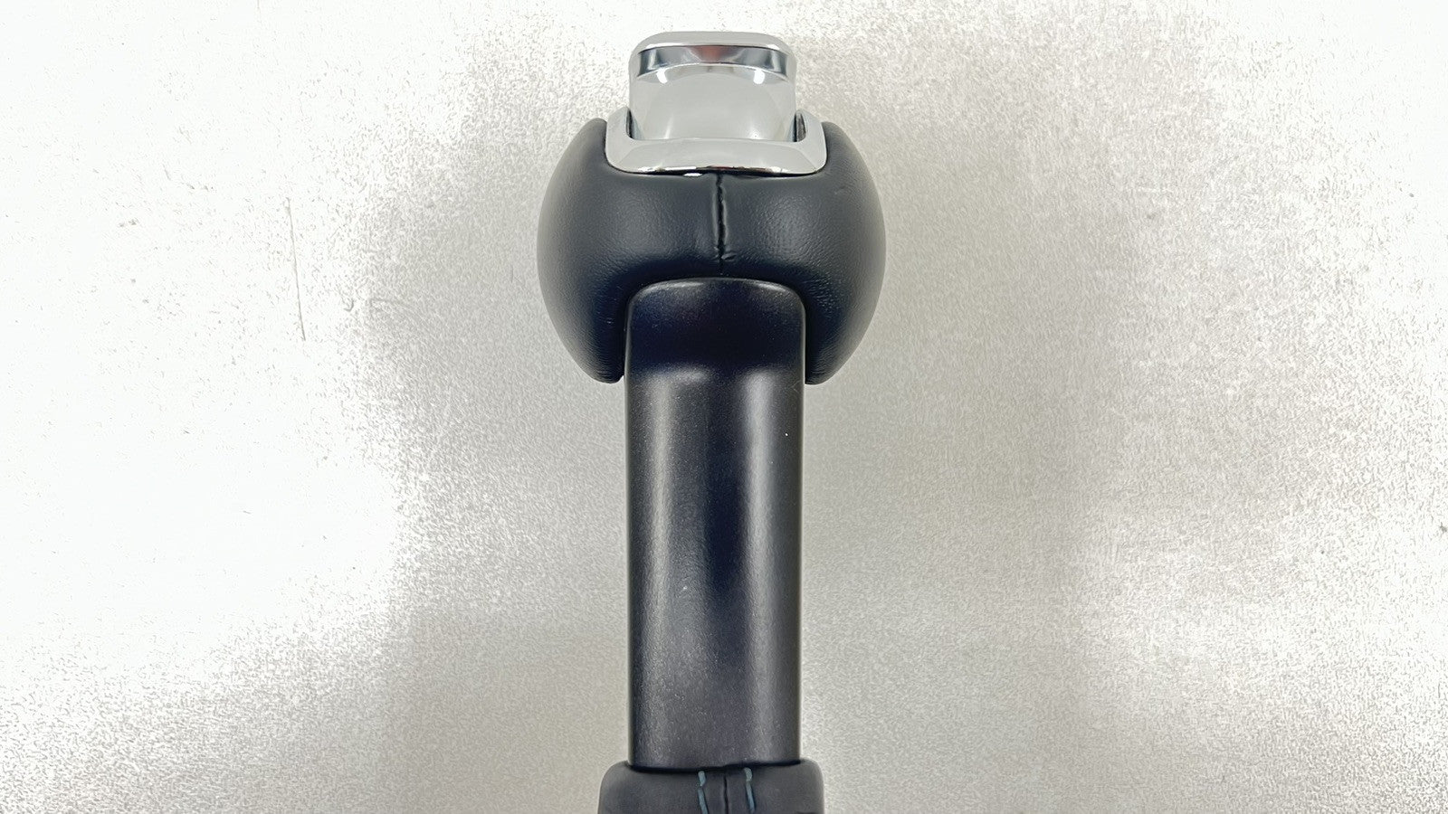  24-25 MUSTANG DARK HORSE CENTER CONSOLE AUTO SHIFT BOOT PANEL WITH KNOB OEM