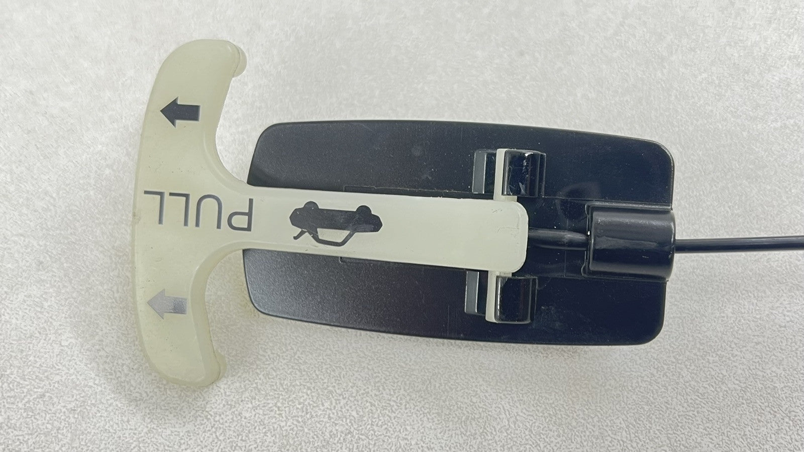 08-13 INFINITI G37 SEDAN REAR TRUNK LATCH LOCK ACTUATOR PULL LEVER OEM