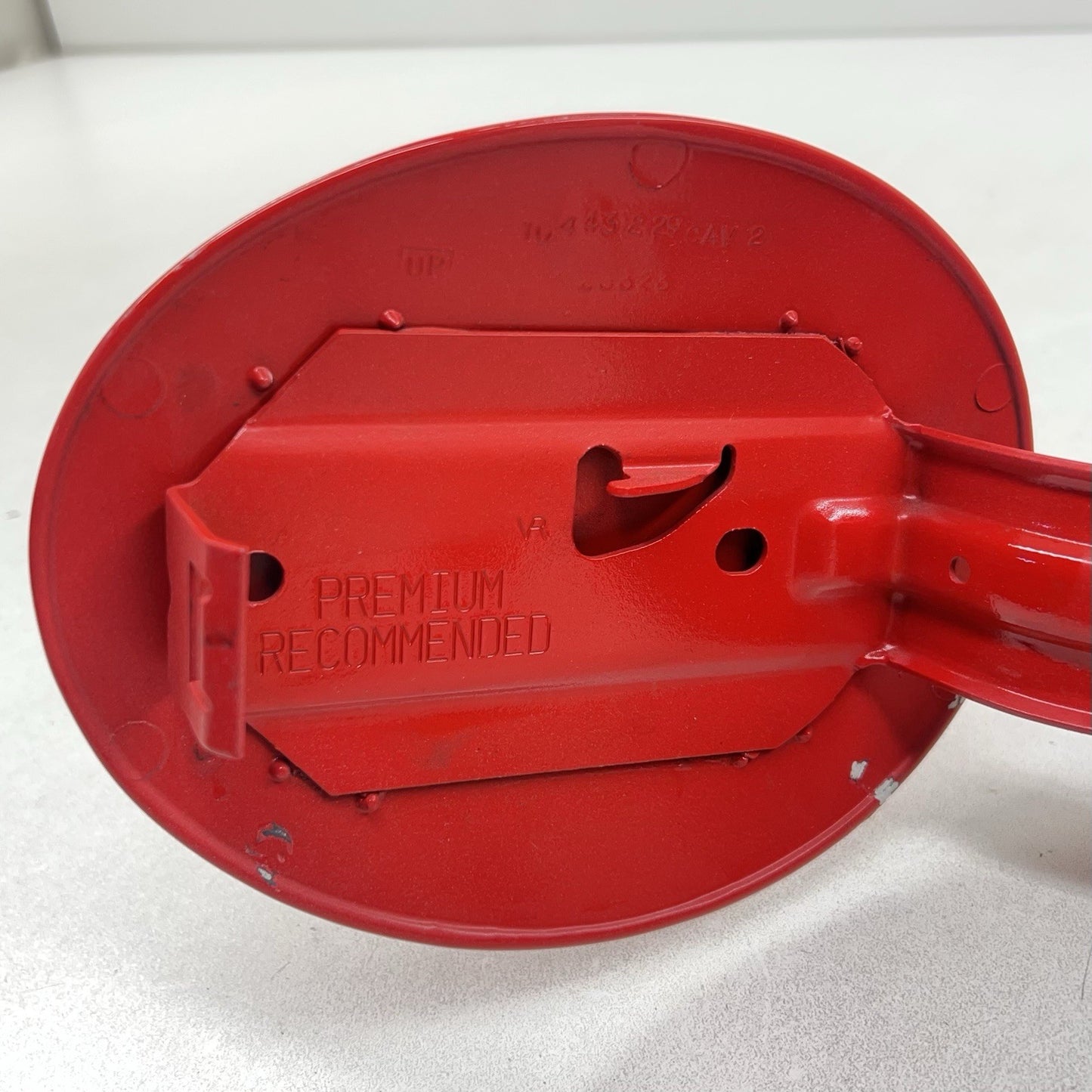 10401497 97-04 CHEVROLET CORVETTE C5 FUEL TANK GAS CAP DOOR LID ASSEMBLY 10401497 OEM