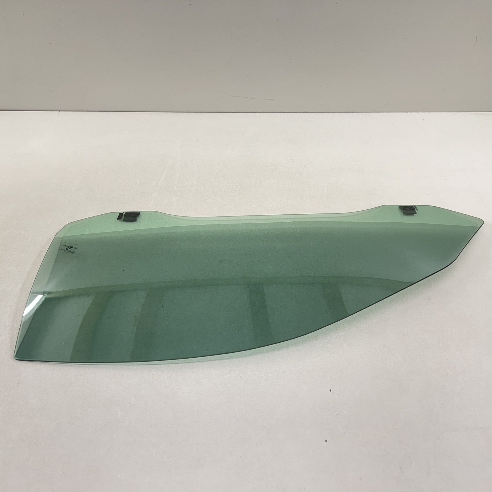 43R-001074 / 43R 001074 / 43R001074 97-04 CHEVROLET CORVETTE C5 DRIVER LEFT DOOR GLASS WINDOW 43R-001074 OEM