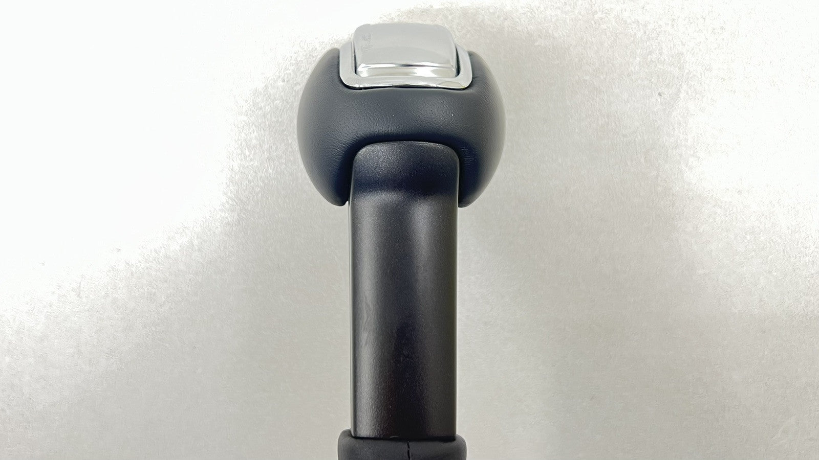  24-25 MUSTANG DARK HORSE CENTER CONSOLE AUTO SHIFT BOOT PANEL WITH KNOB OEM