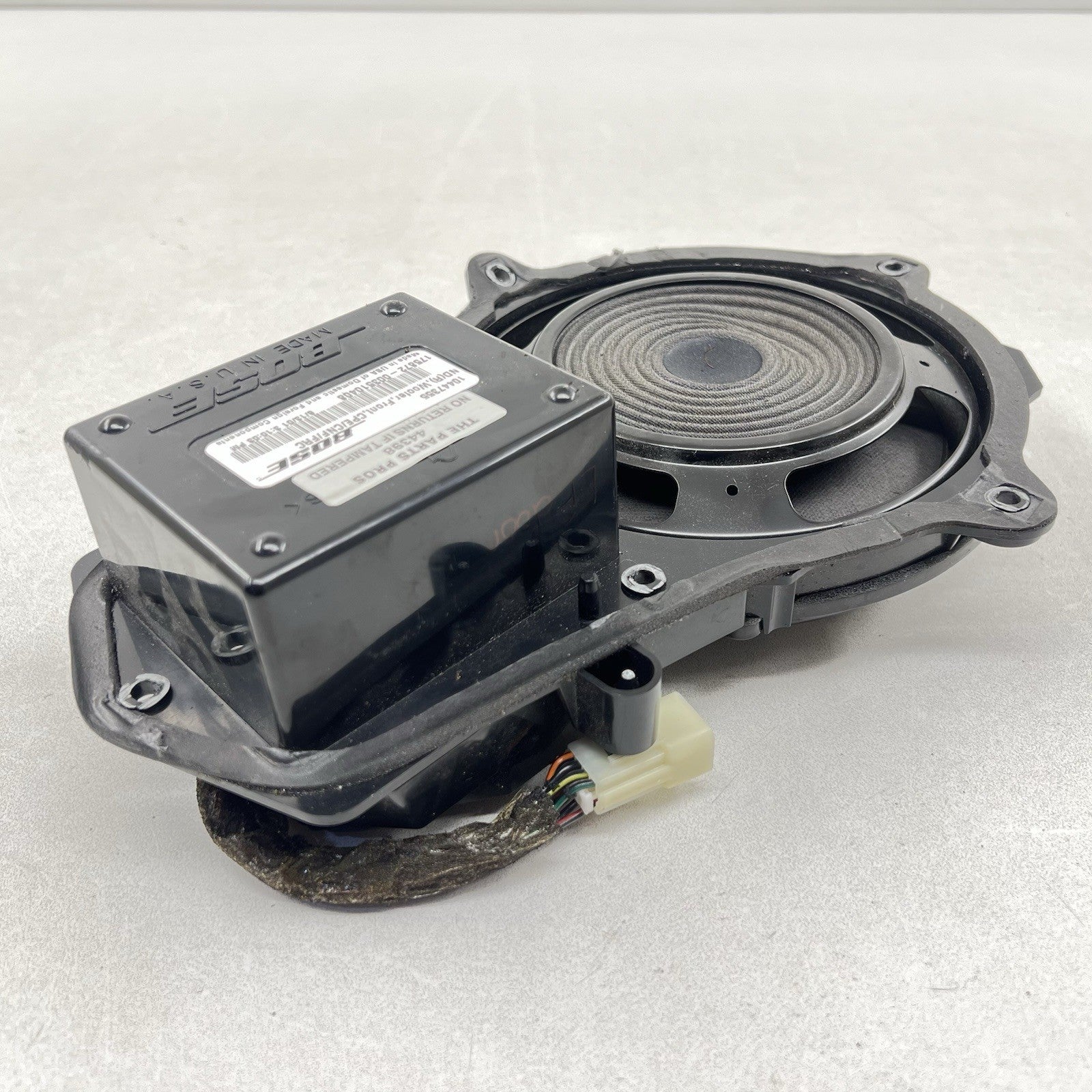 10278959 97-04 CHEVROLET CORVETTE C5 LEFT AND RIGHT DOOR SPEAKER PAIR W/ REAR SPEAKER OEM