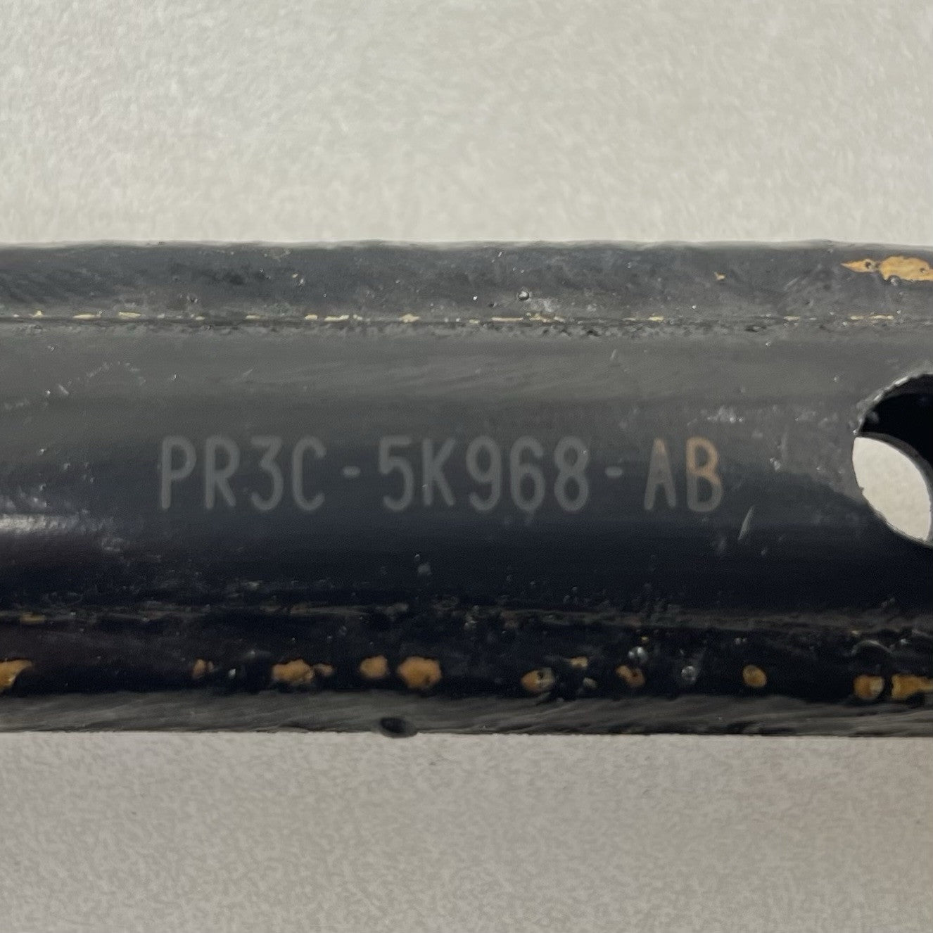 PR3C-5K552-FB / PR3C 5K552 FB / PR3C5K552FB 24-25 FORD MUSTANG GT DRIVER LEFT REAR CONTROL ARM PARTIAL SET OEM