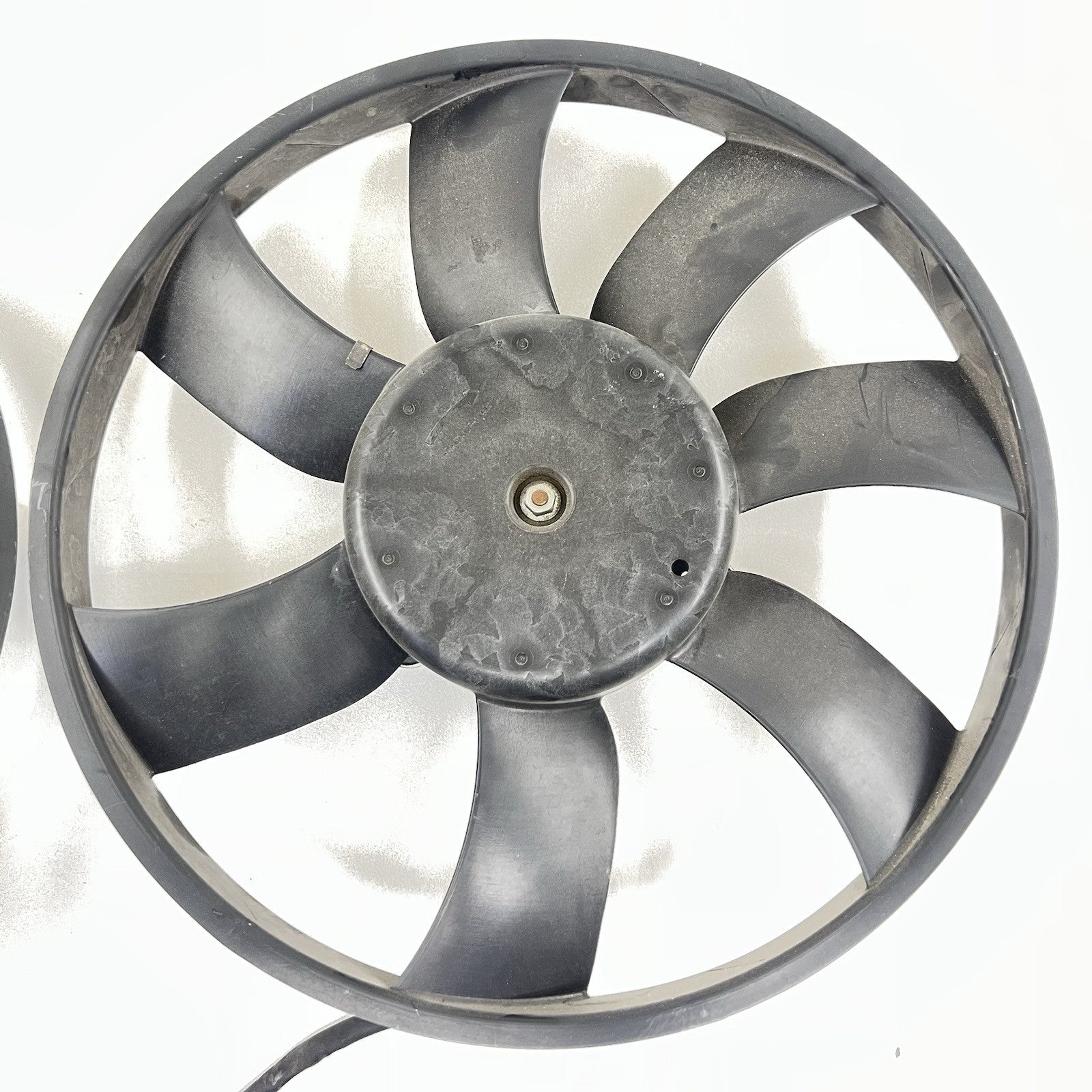 5YY0426 10-15 CHEVROLET CAMARO SS RADIATOR FAN COOLING MOTOR WITH FAN BLADE PAIR OEM