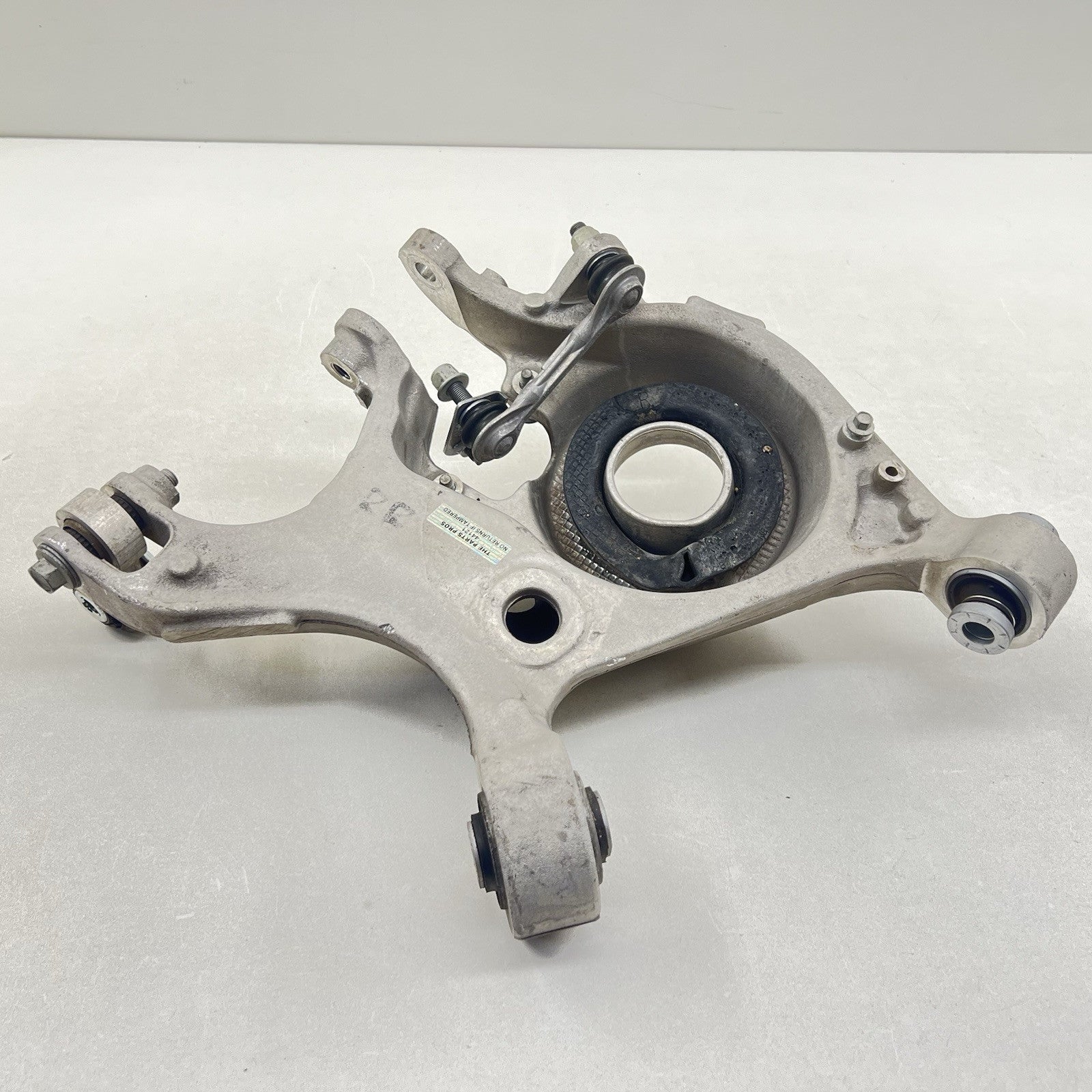 PR3C-5K551-FB / PR3C 5K551 FB / PR3C5K551FB 24-25 FORD MUSTANG GT PASSENGER RIGHT REAR CONTROL ARM PARTIAL SET OEM